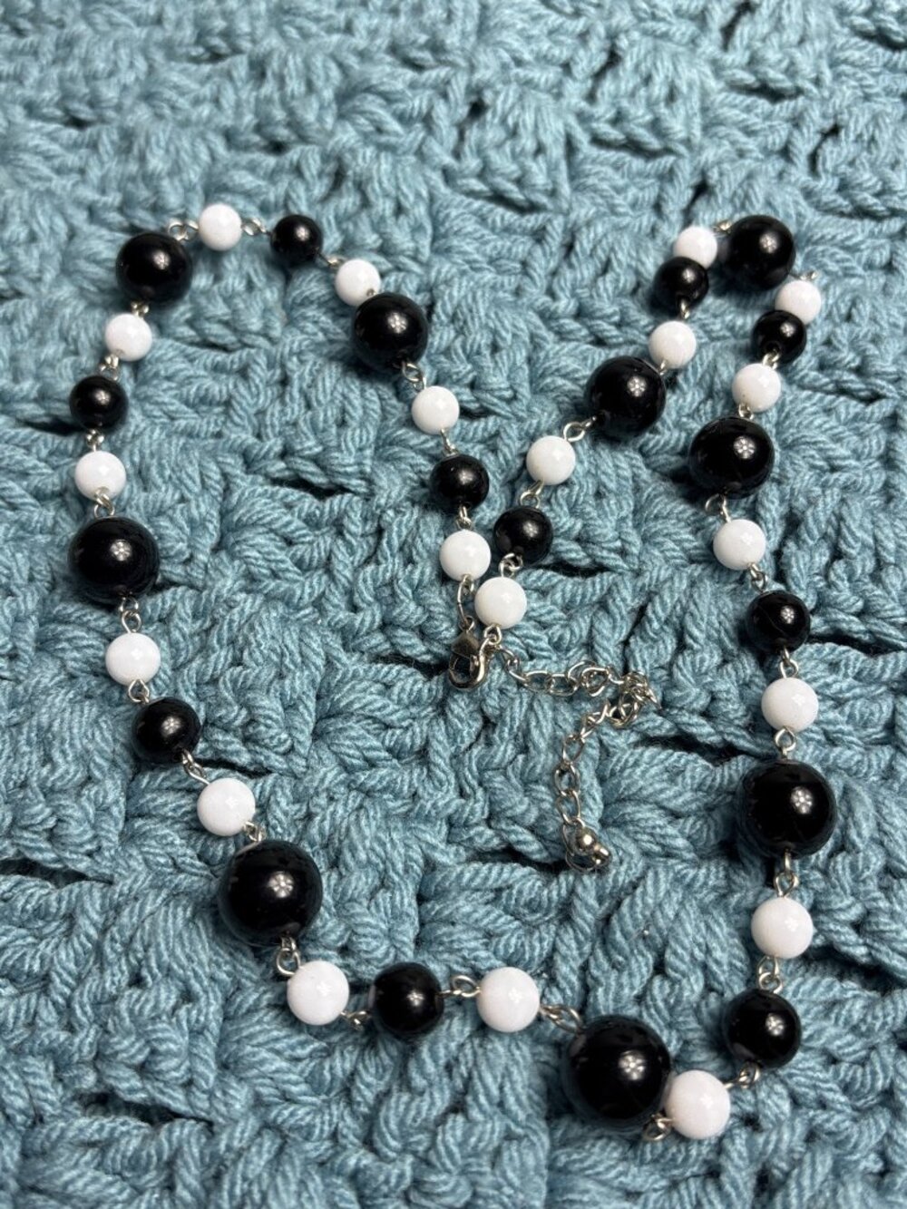 Vintage Black and White Plastic Beaded Silvertone Chain Necklace 23 - 26 inches